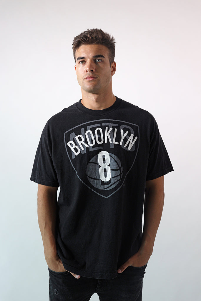 Vintage Brooklyn Nets T-Shirt - Williams #8 - XL